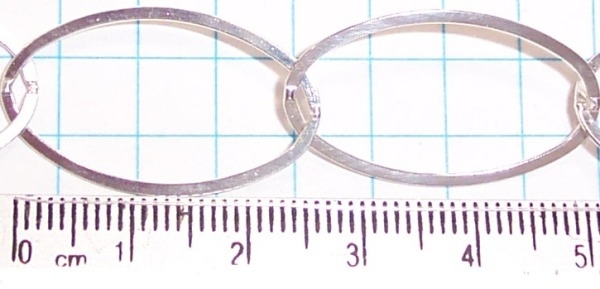 180_Plata cadena de argollas oval 28x18mm (1/2 Metro)